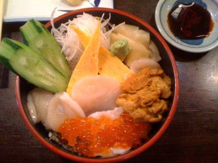 食べてしまいました。三色丼!