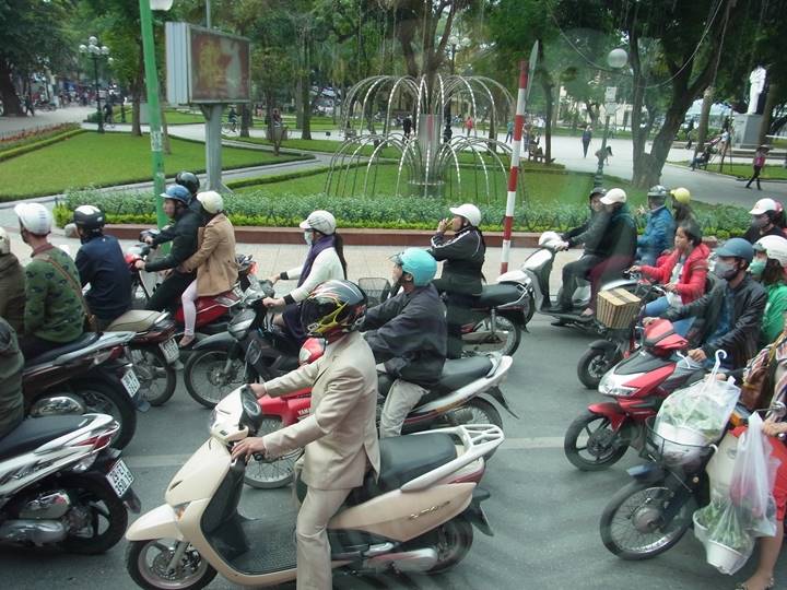 最高4人乗りのバイクzzz