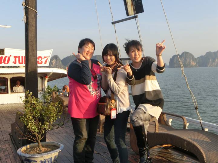 お姉さん達Perfume?