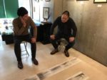 作家Tone氏の来場の様子