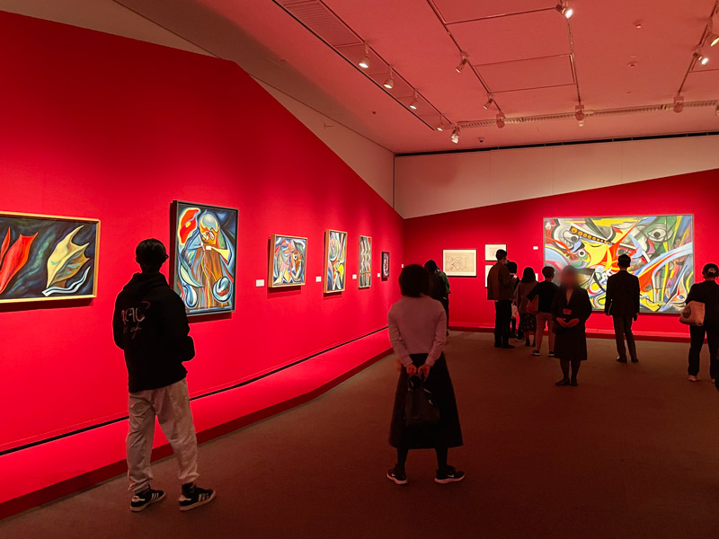 東京都美術館で開催の「展覧会 岡本太郎」の会場内写真
